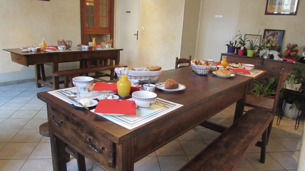 Auberge Les Volcans Murat  Exterior foto